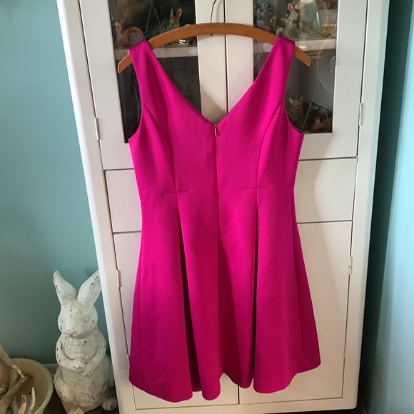 DKNY sz 10 Elegant Sleeveless Dress - Picture 4 of 4